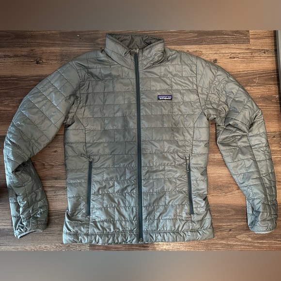 Patagonia Nano Puff Jacket - Picture 1 of 7